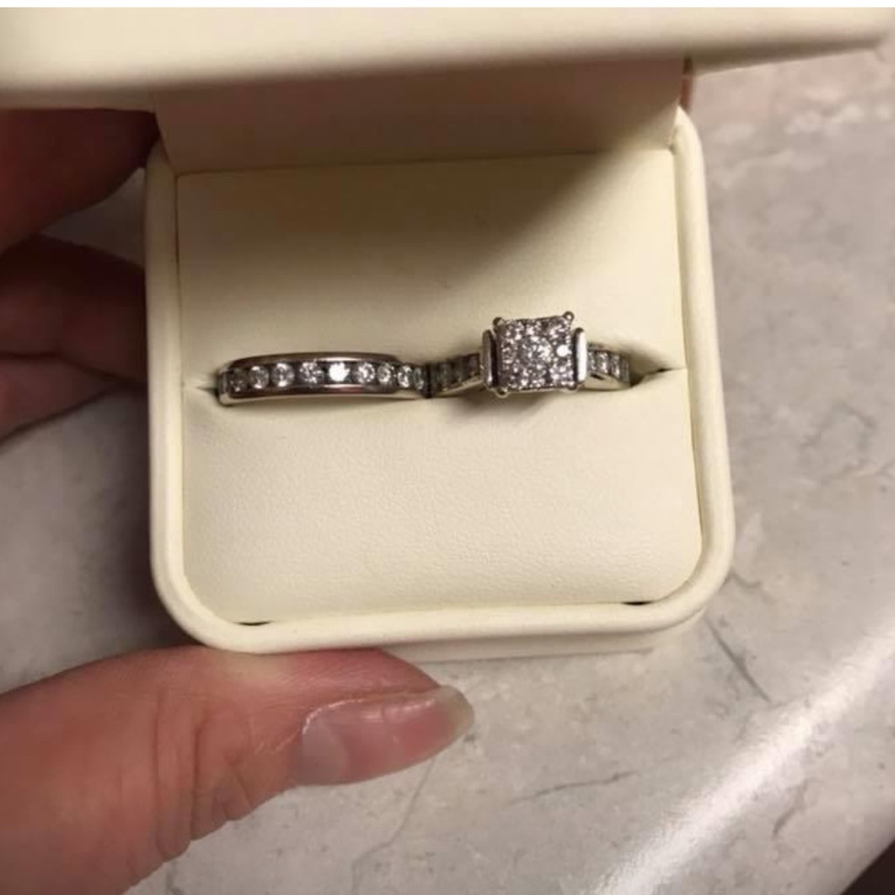 Helzberg Wedding Set 1.25k diamond